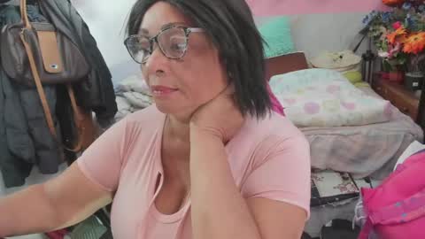mrs_mommy online show from 06.01.26