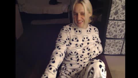 Sasha online show from 09.16.25