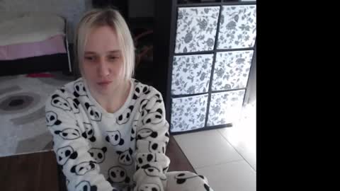 Snapshot of mrsluck chatting on 03.25.26 Sasha online show from 03.25.26