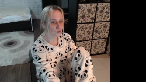 Snapshot of mrsluck chatting on 03.28.26 Sasha online show from 03.28.26