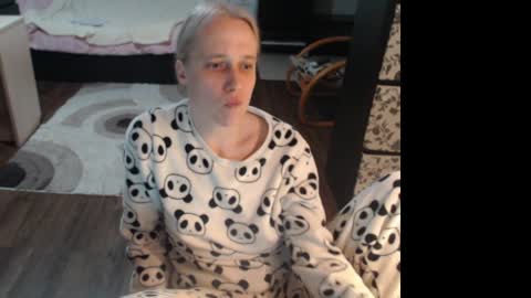 Snapshot of mrsluck chatting on 04.01.26 Sasha online show from 04.01.26