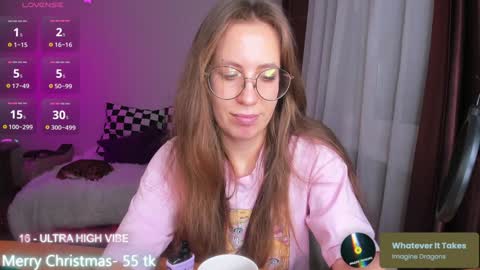 Snapshot of ms_allison chatting on 12.29.24 Allison online show from 12.29.24