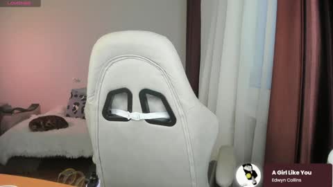 Snapshot of ms_allison chatting on 01.13.25 Allison online show from 01.13.25