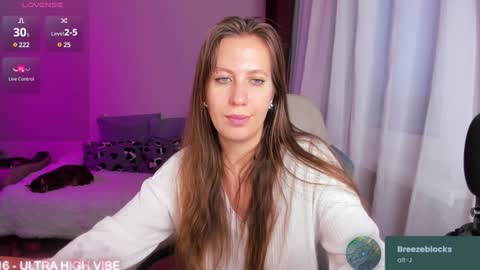 Snapshot of ms_allison chatting on 01.25.25 Allison online show from 01.25.25