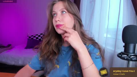 Snapshot of ms_allison chatting on 02.01.25 Allison online show from 02.01.25