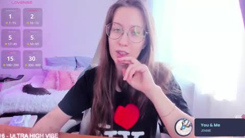 Snapshot of ms_allison chatting on 02.26.25 Allison online show from 02.26.25