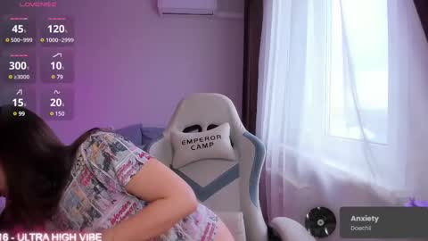 Snapshot of ms_allison chatting on 03.07.25 Allison online show from 03.07.25