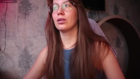 Snapshot of ms_allison chatting on 11.23.25 Allison online show from 11.23.25