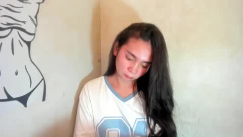 Lella online show from 04.03.26