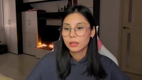 Snapshot of ms_emily_ chatting on 09.13.25 ms_emily_ online show from 09.13.25