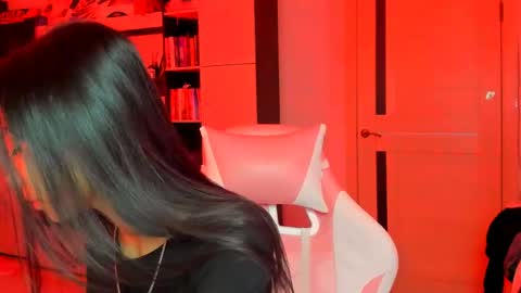 Snapshot of ms_emily_ chatting on 05.15.26 ms_emily_ online show from 05.15.26