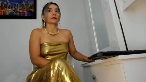 ms_lunarose online show from 06.14.26