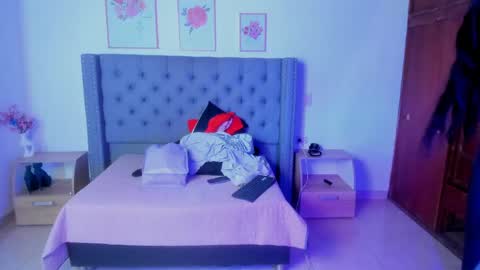 Ms Meloddy online show from 04.30.26