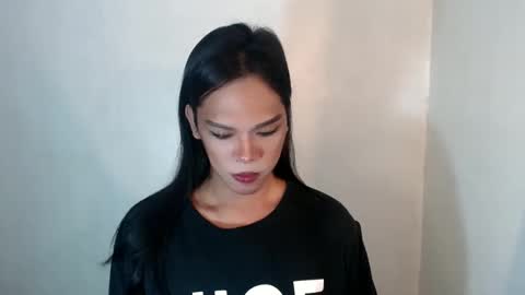 selena online show from 02.23.25