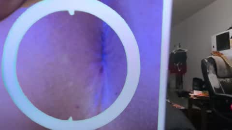 Snapshot of mscuntyluxxe chatting on 10.12.25 Cunty Luxxe online show from 10.12.25