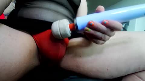 Snapshot of mscuntyluxxe chatting on 11.21.25 Cunty Luxxe online show from 11.21.25