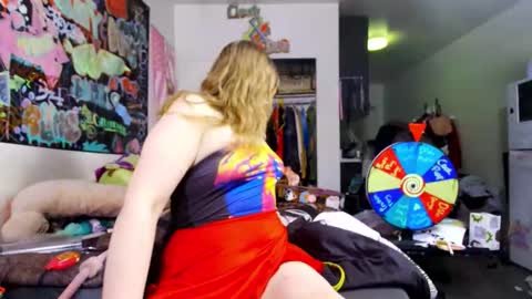 Snapshot of mscuntyluxxe chatting on 01.10.26 Cunty Luxxe online show from 01.10.26