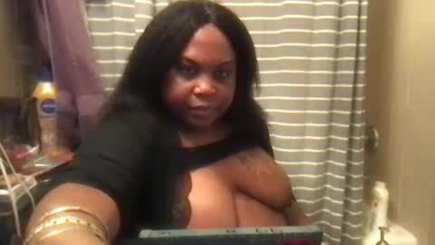 Snapshot of msjonemillion chatting on 12.21.24 Chocolate  Candy   Stick online show from 12.21.24