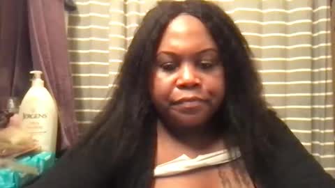 Snapshot of msjonemillion chatting on 01.25.25 Chocolate  Candy   Stick online show from 01.25.25