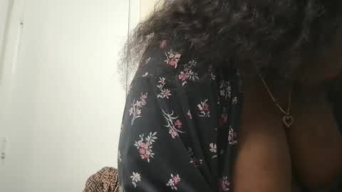 Snapshot of msjonemillion chatting on 09.16.25 Chocolate  Candy   Stick online show from 09.16.25