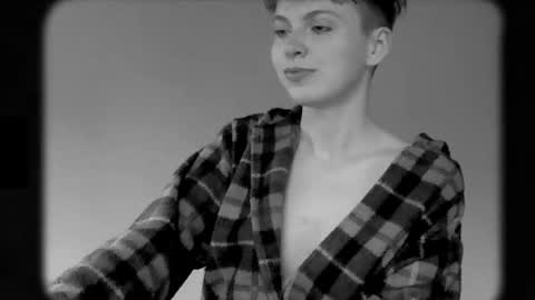 Snapshot of msprissylynx chatting on 01.10.26 Adela Rose MsPrissyLynx online show from 01.10.26