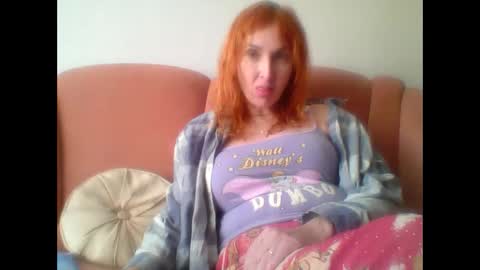 Snapshot of mss_angela chatting on 11.25.25 Mss Angela online show from 11.25.25