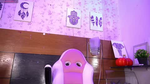 Manuela  online show from 01.23.25