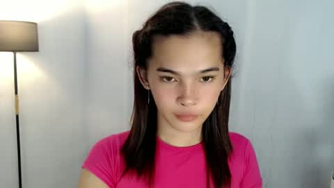 Snapshot of mstefany chatting on 12.19.24 tefany online show from 12.19.24