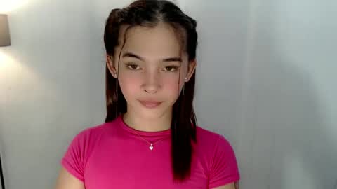 Snapshot of mstefany chatting on 12.23.24 tefany online show from 12.23.24