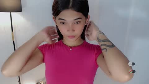 Snapshot of mstefany chatting on 01.24.25 tefany online show from 01.24.25