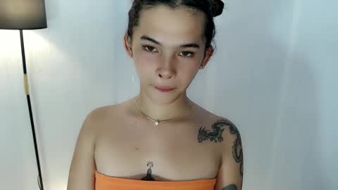 Snapshot of mstefany chatting on 01.24.25 tefany online show from 01.24.25