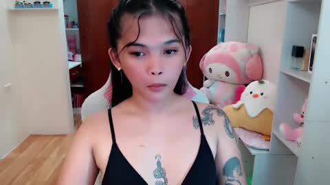 Snapshot of mstefany chatting on 10.27.25 tefany online show from 10.27.25