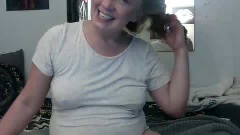 mswhitneyy online show from 03.18.26