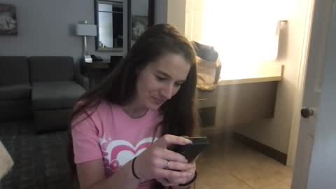 Tara Jane online show from 04.27.26