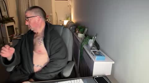 Snapshot of mtb1697 chatting on 11.30.25 mtb1697 online show from 11.30.25