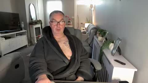 Snapshot of mtb1697 chatting on 12.03.25 mtb1697 online show from 12.03.25