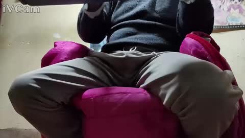 Snapshot of muchachosam chatting on 01.31.25 zenon online show from 01.31.25