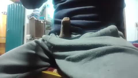 Snapshot of muchachosam chatting on 11.12.25 zenon online show from 11.12.25