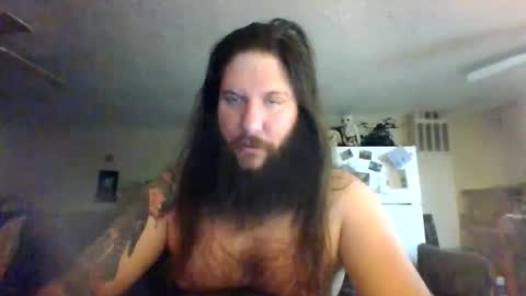 Snapshot of mudge chatting on 01.15.25 Mudge online show from 01.15.25