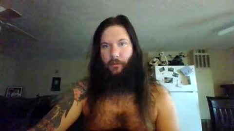 Snapshot of mudge chatting on 01.30.25 Mudge online show from 01.30.25