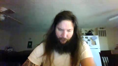 Snapshot of mudge chatting on 02.02.25 Mudge online show from 02.02.25