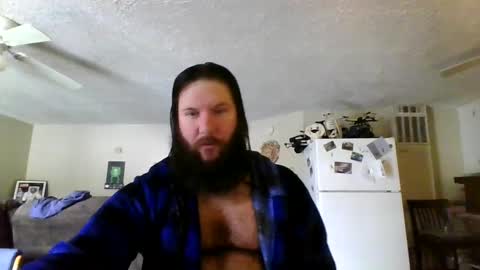 Snapshot of mudge chatting on 02.06.25 Mudge online show from 02.06.25