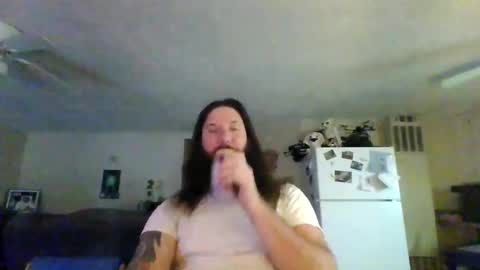Snapshot of mudge chatting on 02.11.25 Mudge online show from 02.11.25