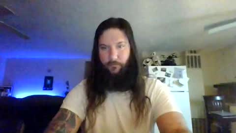 Snapshot of mudge chatting on 02.19.25 Mudge online show from 02.19.25