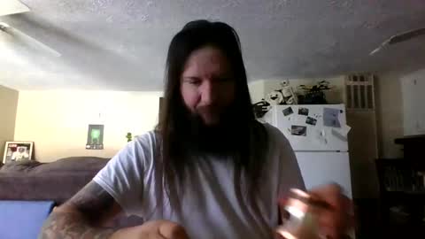 Snapshot of mudge chatting on 02.22.25 Mudge online show from 02.22.25