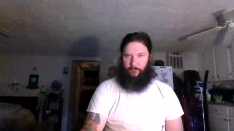 Snapshot of mudge chatting on 06.29.26 Mudge online show from 06.29.26