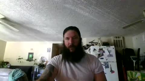 Snapshot of mudge chatting on 07.14.26 Mudge online show from 07.14.26