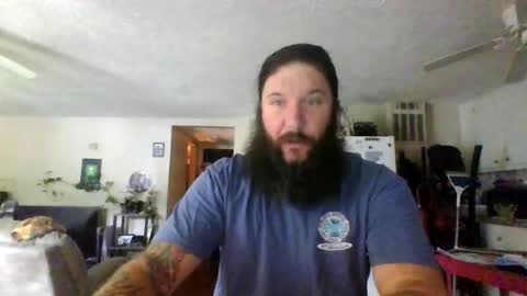 Snapshot of mudge chatting on 07.18.26 Mudge online show from 07.18.26