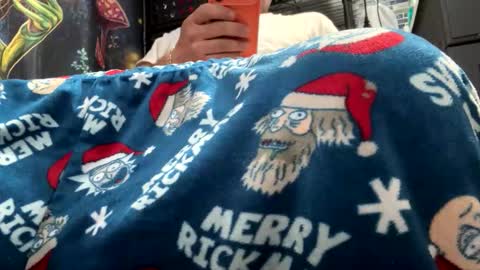 Snapshot of muecapr chatting on 12.01.25 Freakyt online show from 12.01.25