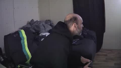 Muffdiver online show from 02.06.26